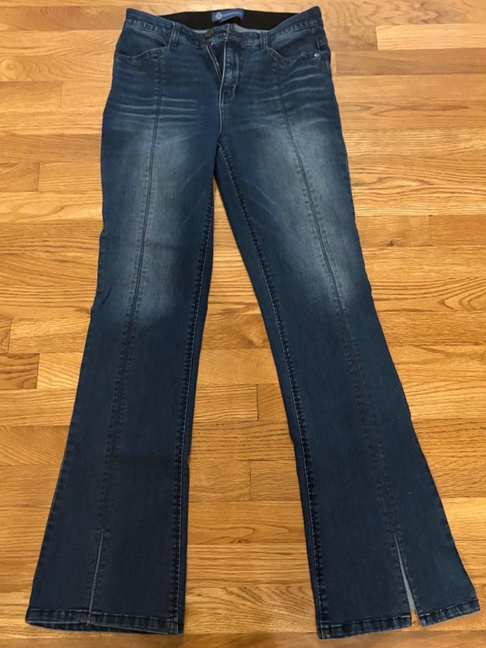 ✨ Democracy Ab Solution Itty Bitty Boot Flare Jeans – Size 6 ✨